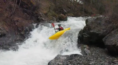 Beau seuil suivit du coupe gorge en amont d'Allos. 1km après la Baumelle